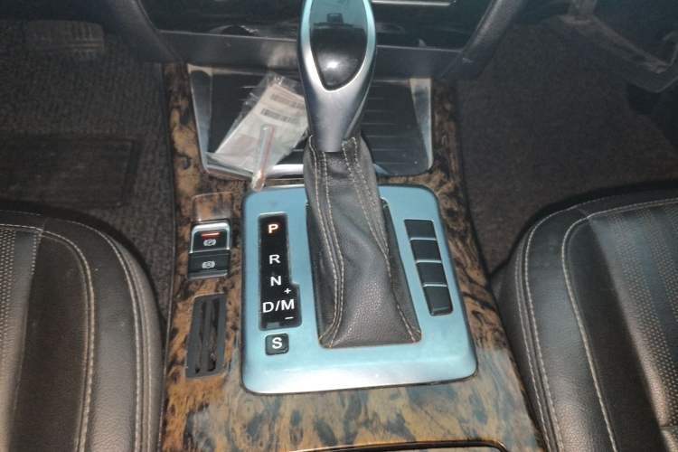 Used Hanteng X7 2018 X7S 1.5T Automatic Luxury Model Gear Lever