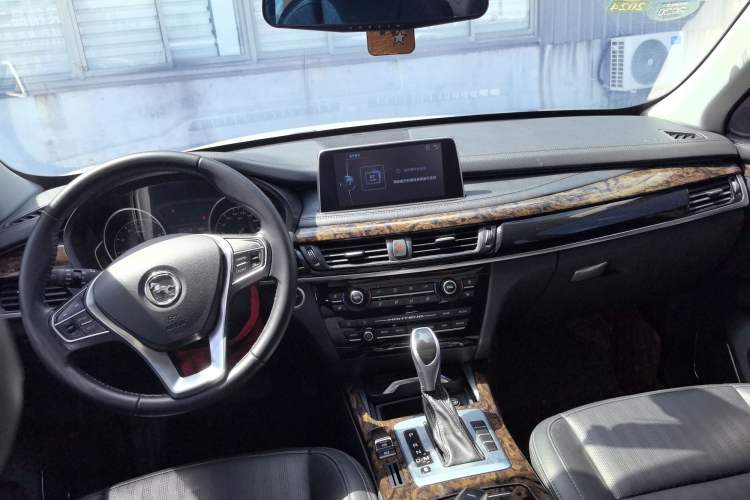 Used Hanteng X7 2018 X7S 1.5T Automatic Luxury Model Interior 1