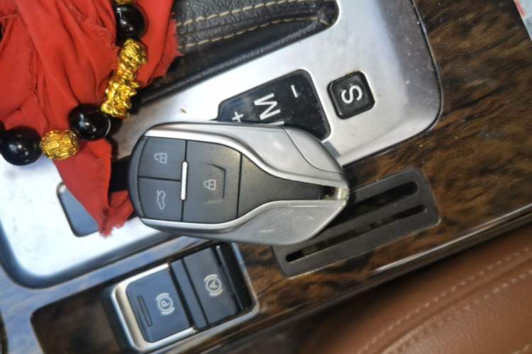 Used Hanteng X7 2018 X7S 1.5T Automatic Luxury Model Interior 1