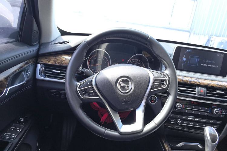 Used Hanteng X7 2018 X7S 1.5T Automatic Luxury Model Interior 2