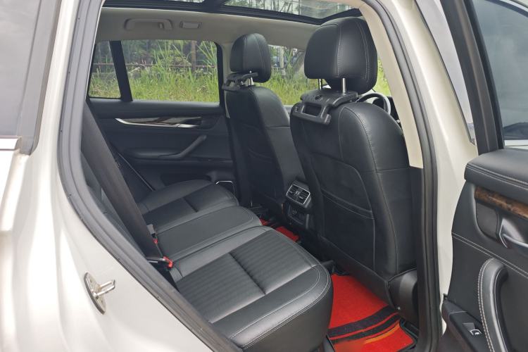 Used Hanteng X7 2018 X7S 1.5T Automatic Luxury Model Interior 3