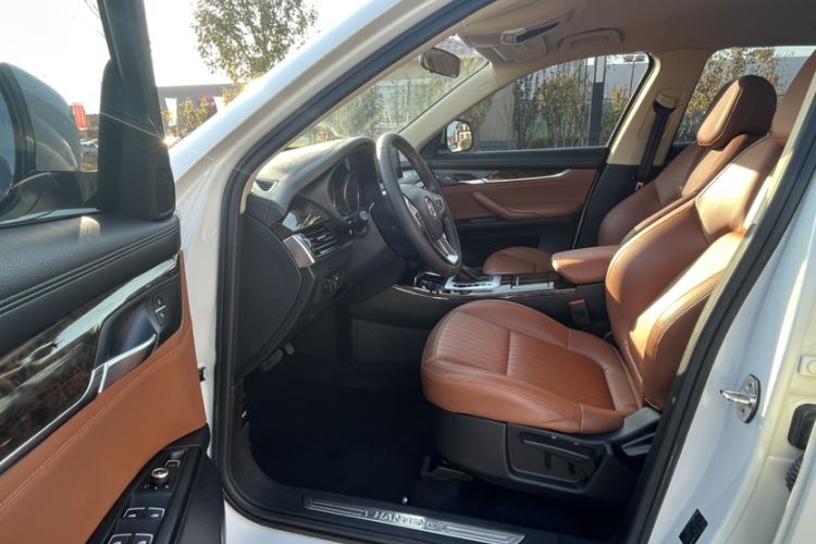 Used Hanteng X7 2018 X7S 1.5T Automatic Luxury Model Interior 6