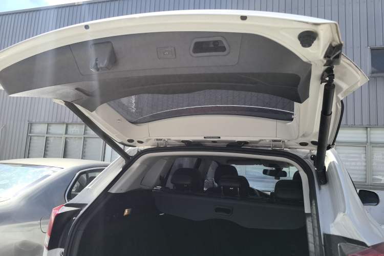 Used Hanteng X7 2018 X7S 1.5T Automatic Luxury Model Interior 8