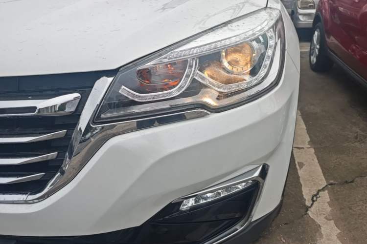 Used Hanteng X7 2018 X7S 1.5T Automatic Luxury Model Left Front Headlight