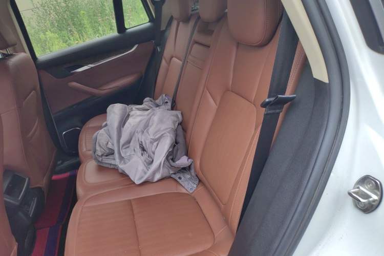 Used Hanteng X7 2018 X7S 1.5T Automatic Luxury Model Left Rear Seat