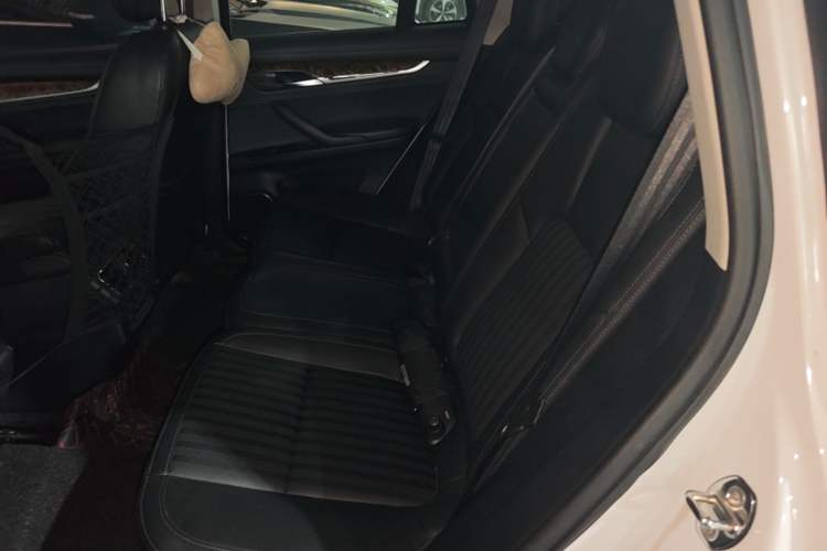 Used Hanteng X7 2018 X7S 1.5T Automatic Luxury Model Left Rear Seat