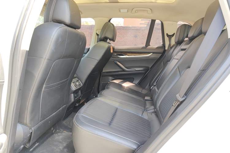 Used Hanteng X7 2018 X7S 1.5T Automatic Luxury Model Left Rear Seat