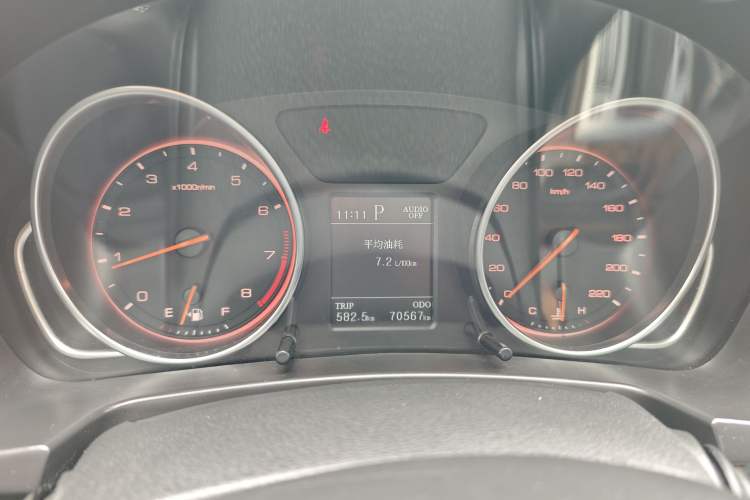 Used Hanteng X7 2018 X7S 1.5T Automatic Luxury Model Odometer Close Up