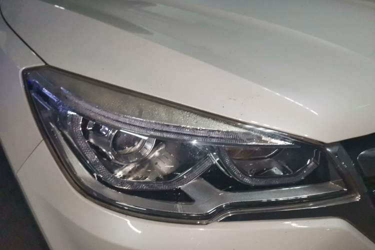 Used Hanteng X7 2018 X7S 1.5T Automatic Luxury Model Right Front Headlight