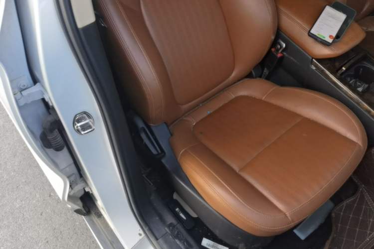 Used Hanteng X7 2018 X7S 1.5T Automatic Luxury Model Right Front Seat