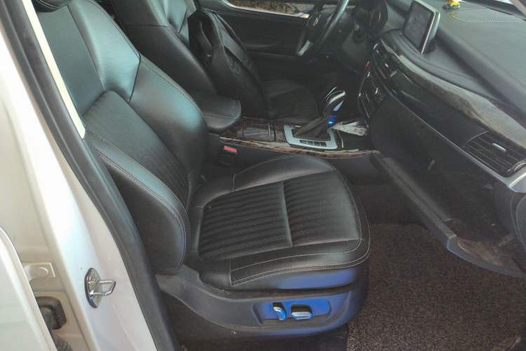 Used Hanteng X7 2018 X7S 1.5T Automatic Luxury Model Right Front Seat
