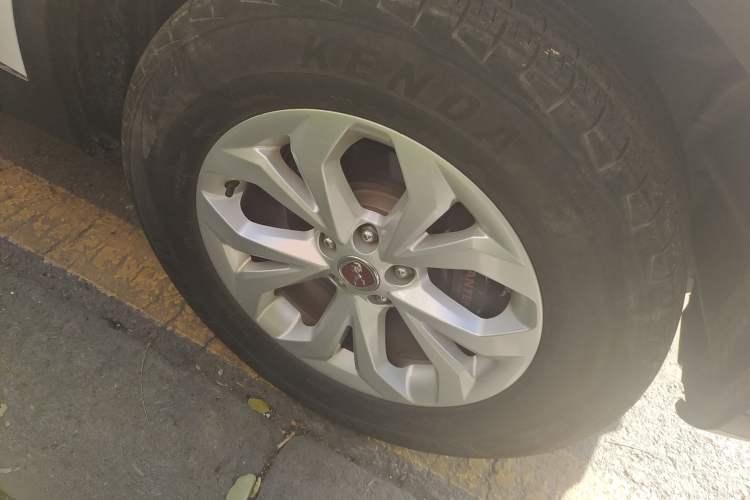 Used Hanteng X7 2018 X7S 1.5T Automatic Luxury Model Right Front Wheel Hub