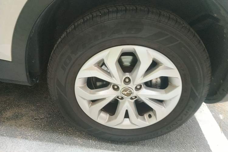 Used Hanteng X7 2018 X7S 1.5T Automatic Luxury Model Right Front Wheel Hub