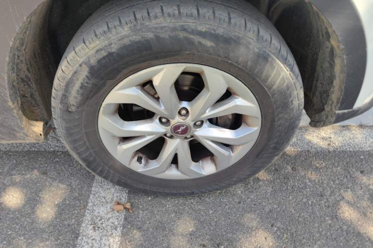 Used Hanteng X7 2018 X7S 1.5T Automatic Luxury Model Right Front Wheel Hub