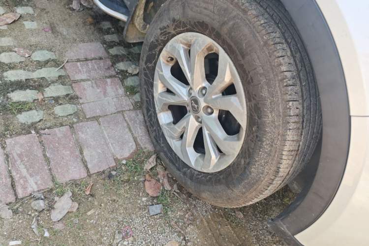 Used Hanteng X7 2018 X7S 1.5T Automatic Luxury Model Right Front Wheel Hub