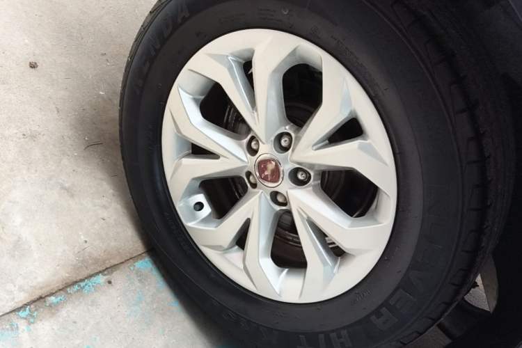 Used Hanteng X7 2018 X7S 1.5T Automatic Luxury Model Right Rear Wheel Hub