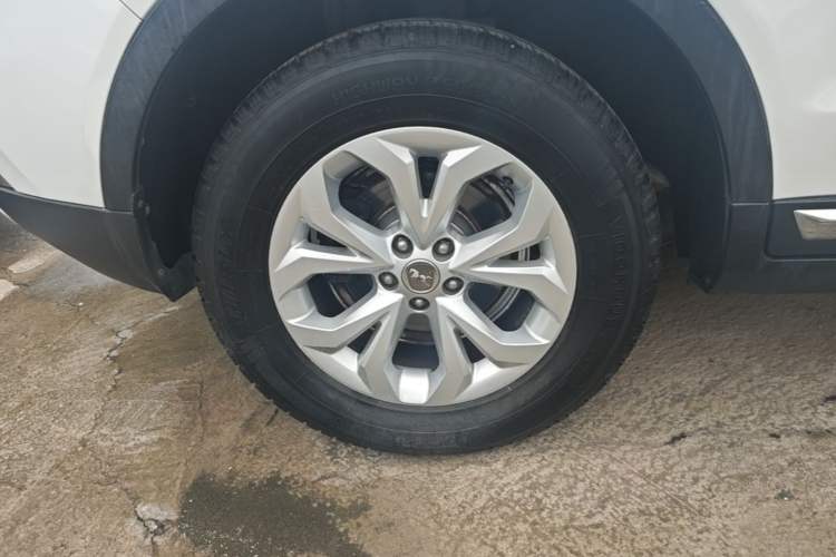 Used Hanteng X7 2018 X7S 1.5T Automatic Luxury Model Right Rear Wheel Hub