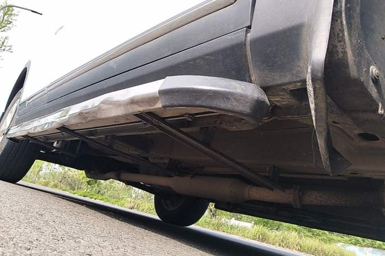 Used Hanteng X7 2018 X7S 1.5T Automatic Luxury Model Right Side Sill