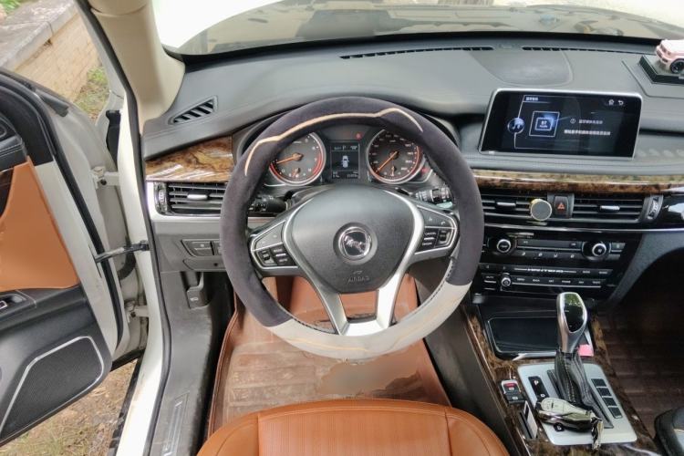 Used Hanteng X7 2018 X7S 1.5T Automatic Luxury Model Steering Wheel