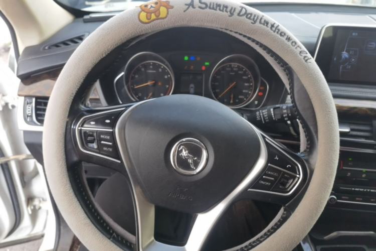 Used Hanteng X7 2018 X7S 1.5T Automatic Luxury Model Steering Wheel