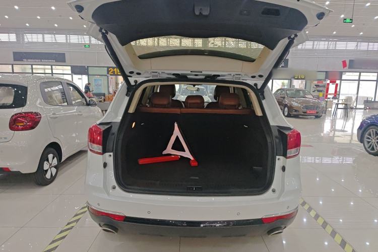 Used Hanteng X7 2018 X7S 1.5T Automatic Luxury Model Trunk