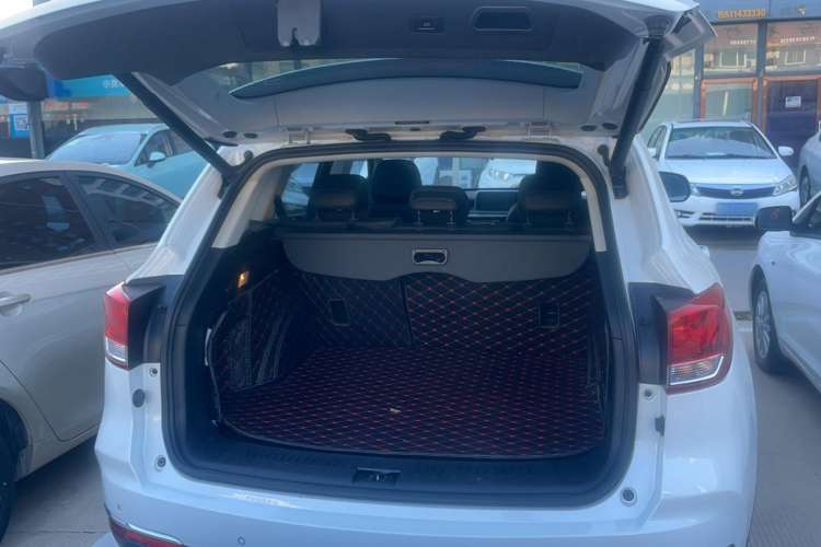 Used Hanteng X7 2018 X7S 1.5T Automatic Luxury Model Trunk