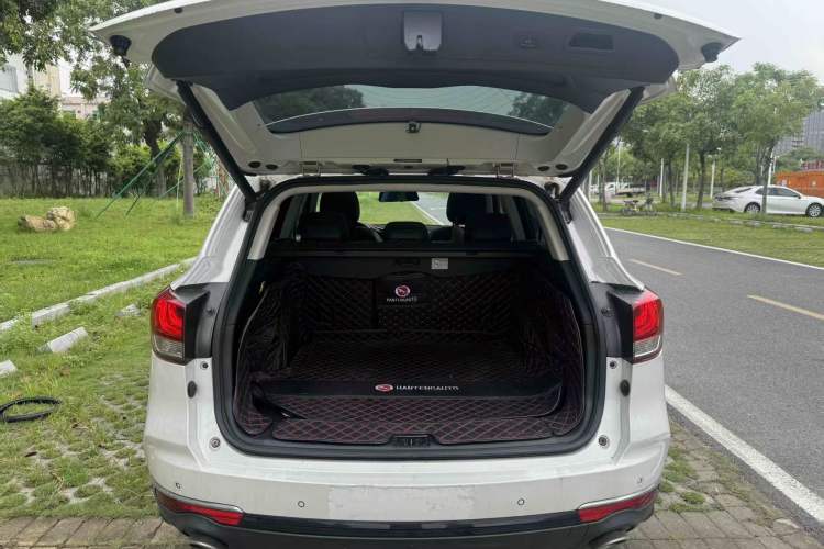 Used Hanteng X7 2018 X7S 1.5T Automatic Luxury Model Trunk