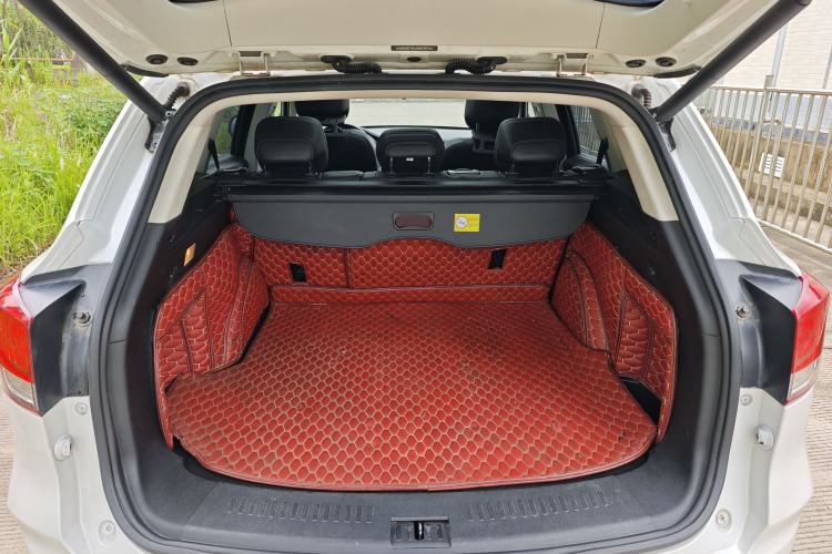 Used Hanteng X7 2018 X7S 1.5T Automatic Luxury Model Trunk