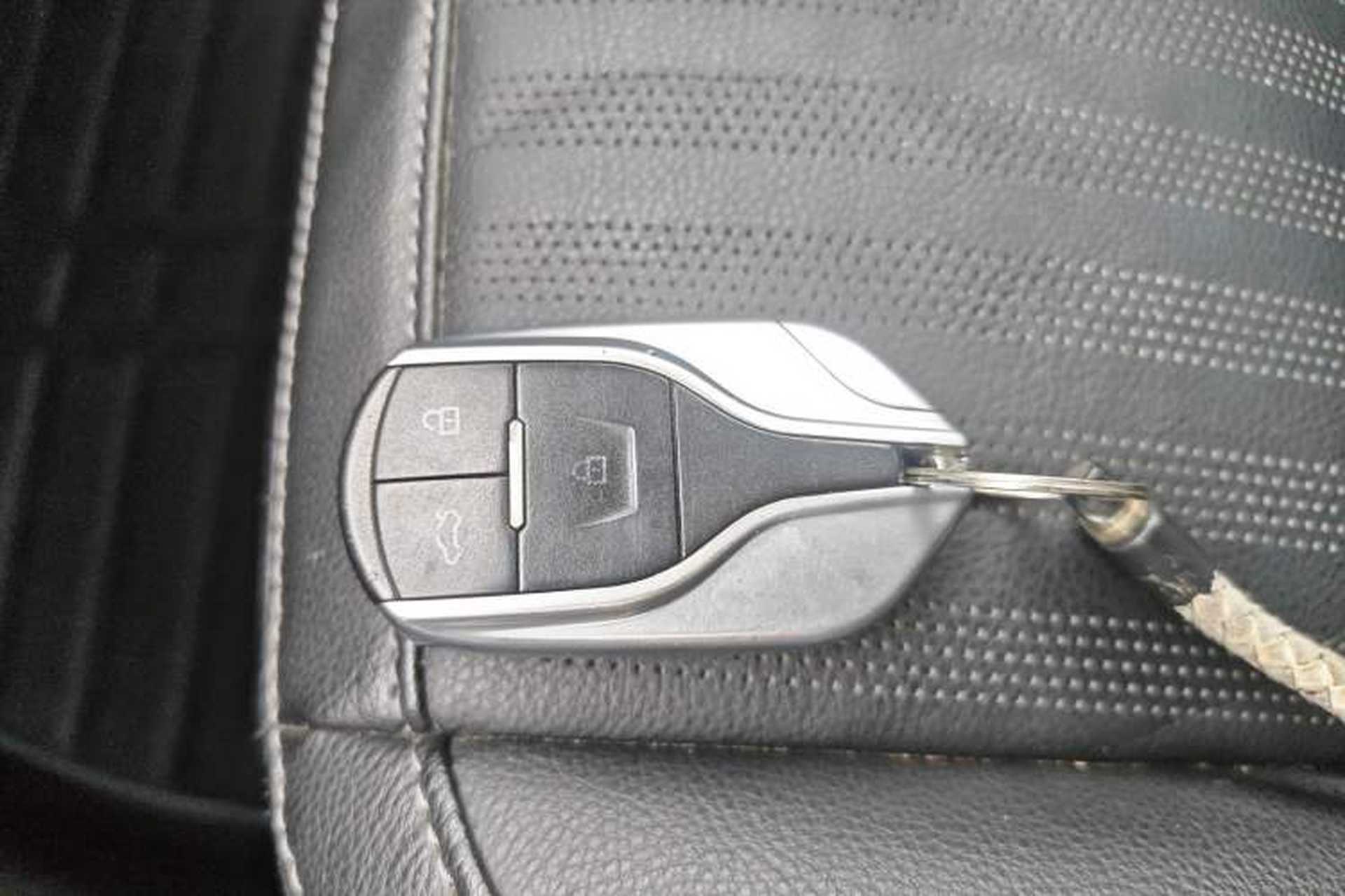 Used Hanteng X7 2018 X7S 1.5T Automatic Luxury Model Vehicle Key