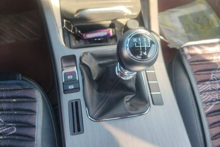 Used Hanteng X7 2020 X7S 1.5T Manual Luxury Model Gear Lever