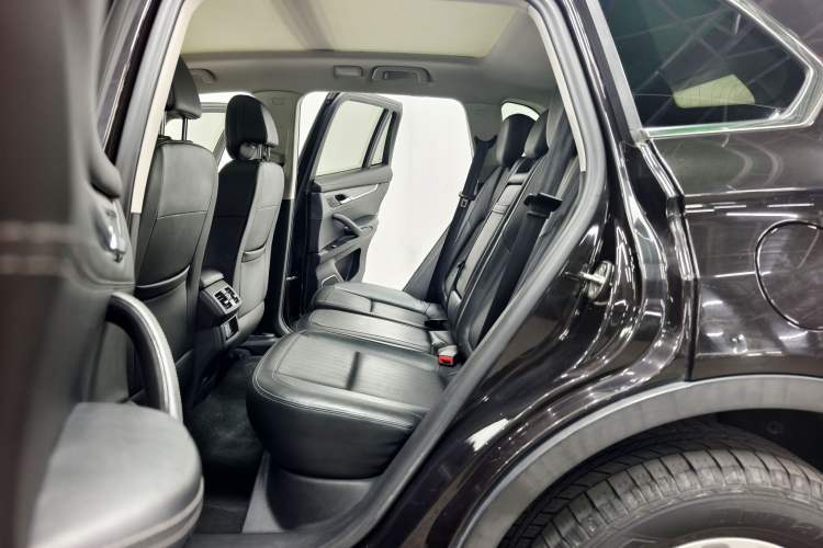 Used Hanteng X7 2020 X7S 1.5T Automatic Smart Luxury Model Interior 5