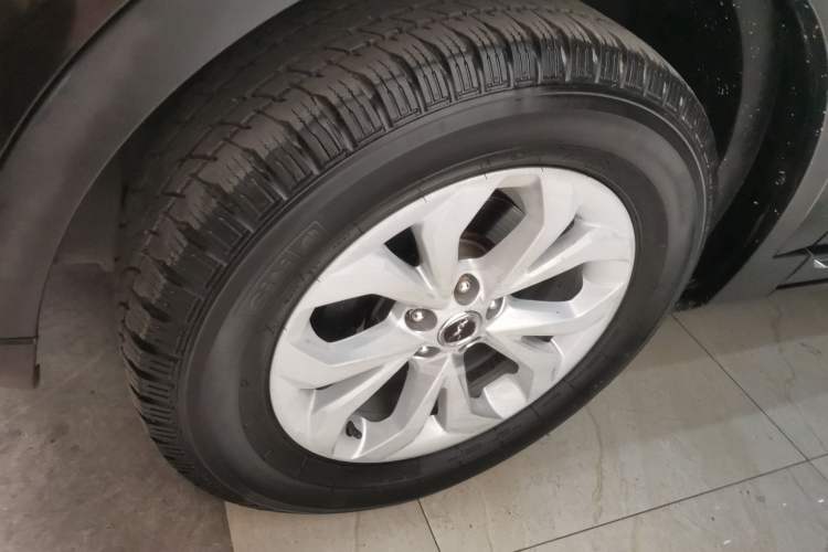 Used Hanteng X7 2020 X7S 1.5T Automatic Smart Luxury Model Left Front Wheel Hub