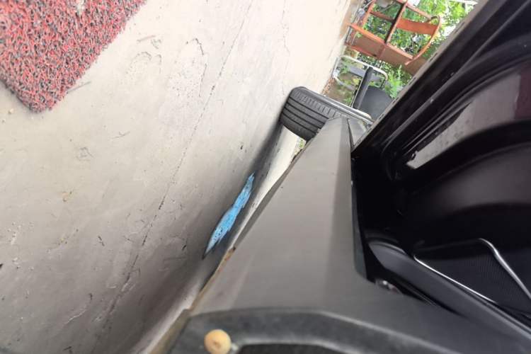 Used Hanteng X7 2020 X7S 1.5T Automatic Smart Luxury Model Left Side Sill