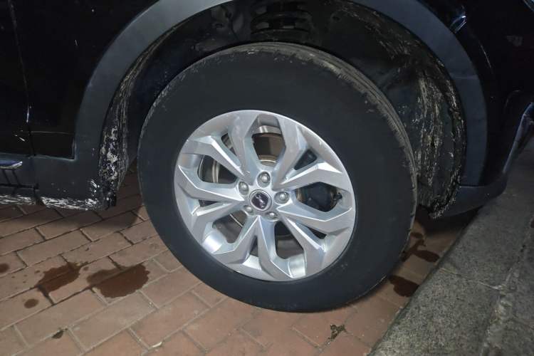 Used Hanteng X7 2020 X7S 1.5T Automatic Smart Luxury Model Right Front Wheel Hub