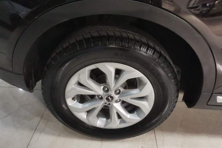Used Hanteng X7 2020 X7S 1.5T Automatic Smart Luxury Model Right Rear Wheel Hub