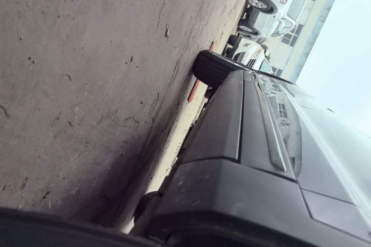 Used Hanteng X7 2020 X7S 1.5T Automatic Smart Luxury Model Right Side Sill