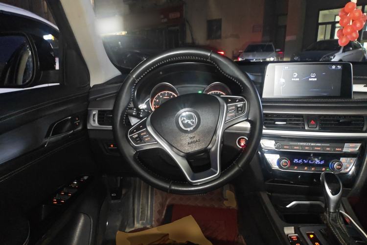 Used Hanteng X7 2020 X7S 1.5T Automatic Smart Luxury Model Steering Wheel