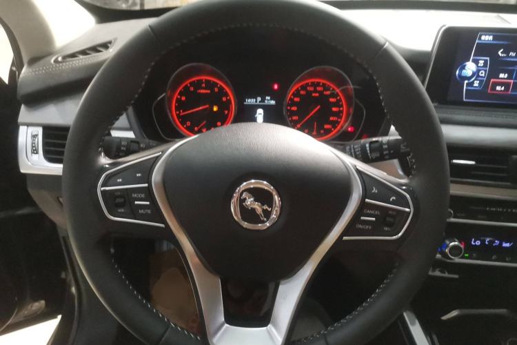 Used Hanteng X7 2020 X7S 1.5T Automatic Smart Luxury Model Steering Wheel