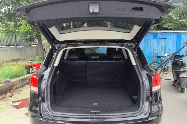 Used Hanteng X7 2020 X7S 1.5T Automatic Smart Luxury Model Trunk