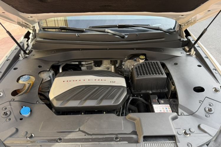 Used Hanteng X7 2020 X7S 1.5T Automatic Smart Luxury Model Engine Bay