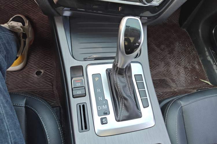 Used Hanteng X7 2020 X7S 1.5T Automatic Smart Luxury Model Gear Lever