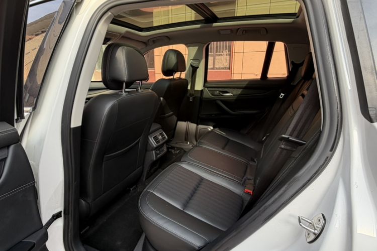 Used Hanteng X7 2020 X7S 1.5T Automatic Smart Luxury Model Interior 1