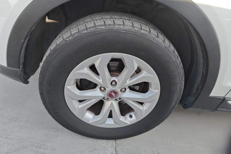 Used Hanteng X7 2020 X7S 1.5T Automatic Smart Luxury Model Left Front Wheel Hub