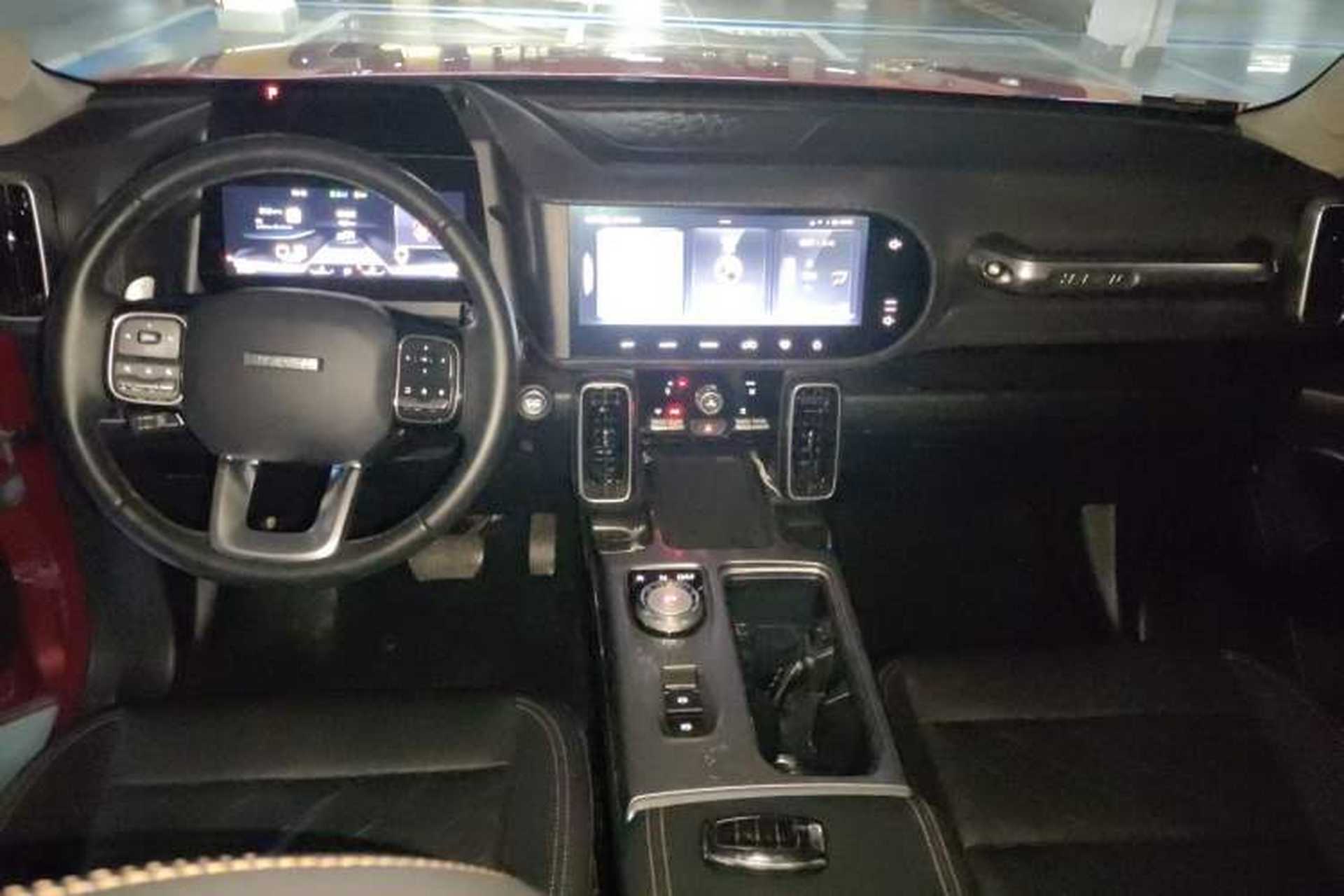 Used Haval DARGO 2021 1.5T DCT Two-Wheel Drive Labrador Edition Center Console