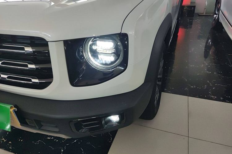 Used Haval DARGO 2022 2.0T DCT Two-Wheel Drive Huazhong Hound Edition Left Front Headlight