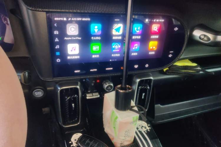Used Haval DARGO 2021 2.0T DCT Two-Wheel Drive Chinese Mastiff Edition Audio And AC Panel