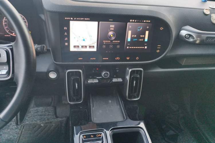 Used Haval DARGO 2021 1.5T DCT Two-Wheel Drive Border Collie - Wangcai Edition Audio And AC Panel
