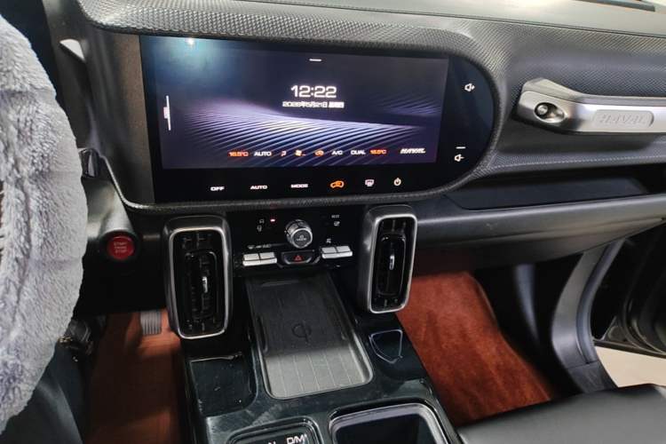 Used Haval DARGO 2021 1.5T DCT Two-Wheel Drive Border Collie Edition Audio And AC Panel