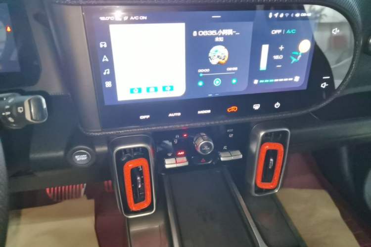 Used Haval DARGO 2021 1.5T DCT Two-Wheel Drive Labrador Edition Audio And AC Panel