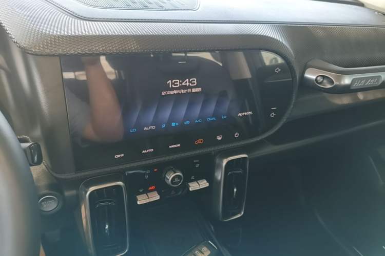 Used Haval DARGO 2021 1.5T DCT Two-Wheel Drive Border Collie Edition Audio And AC Panel